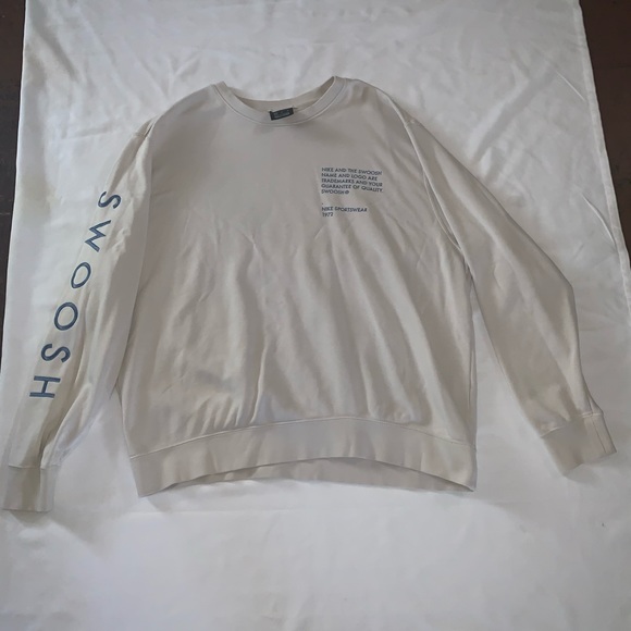 Nike Other - Nike crew neck